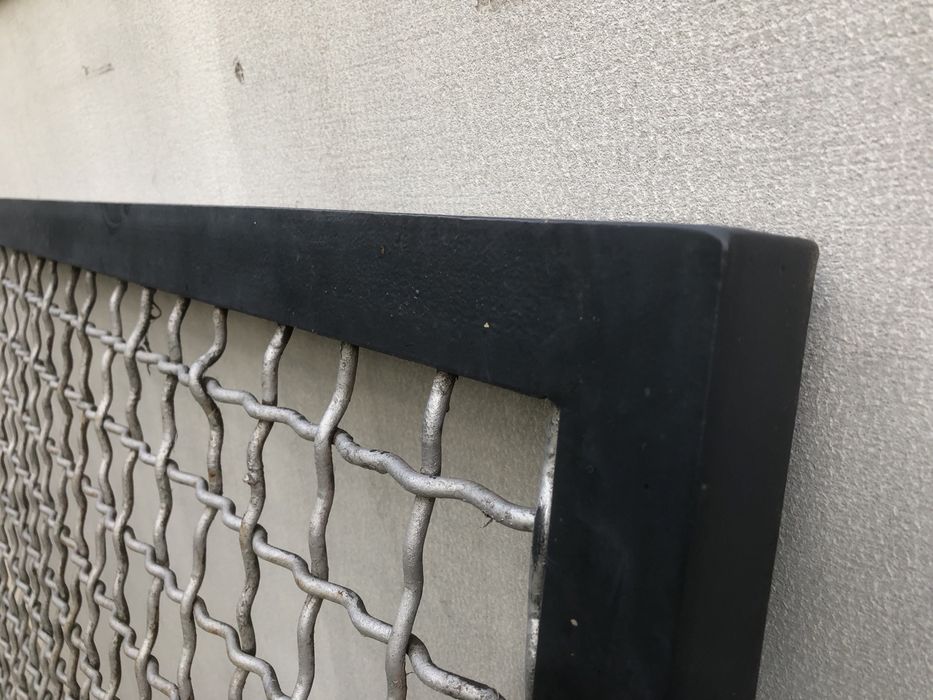 Сітка для паркану вольєра канільована