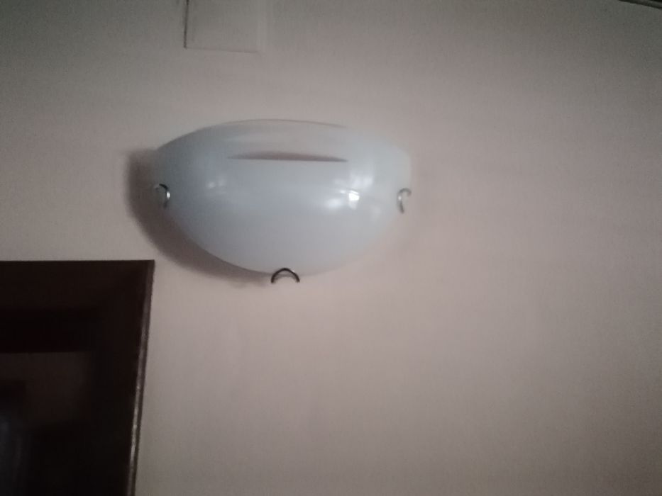 Candeeiro de parede semi-novo