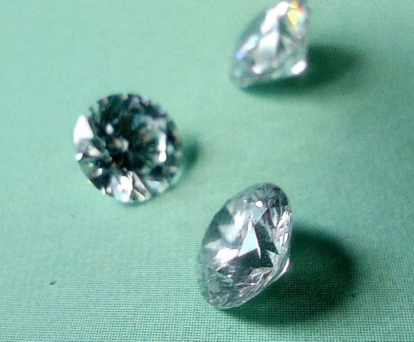 Діаманти, бриллианты. Выгодное вложение капитала, муассаниты