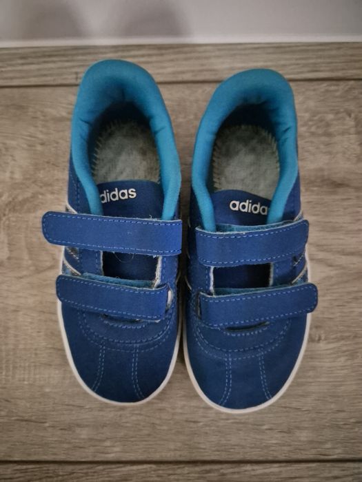 Buty dziecięce Adidas. Roz. 26