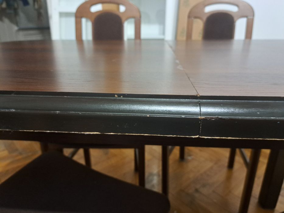 REZERWACJA Stół z krzesłami