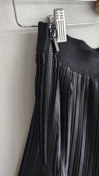 Plisowana rozkloszowana spódnica