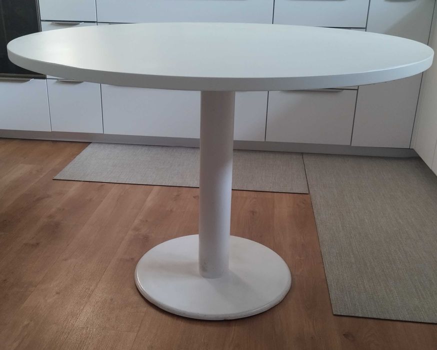 Mesa branco redonda 110cm diâmetro