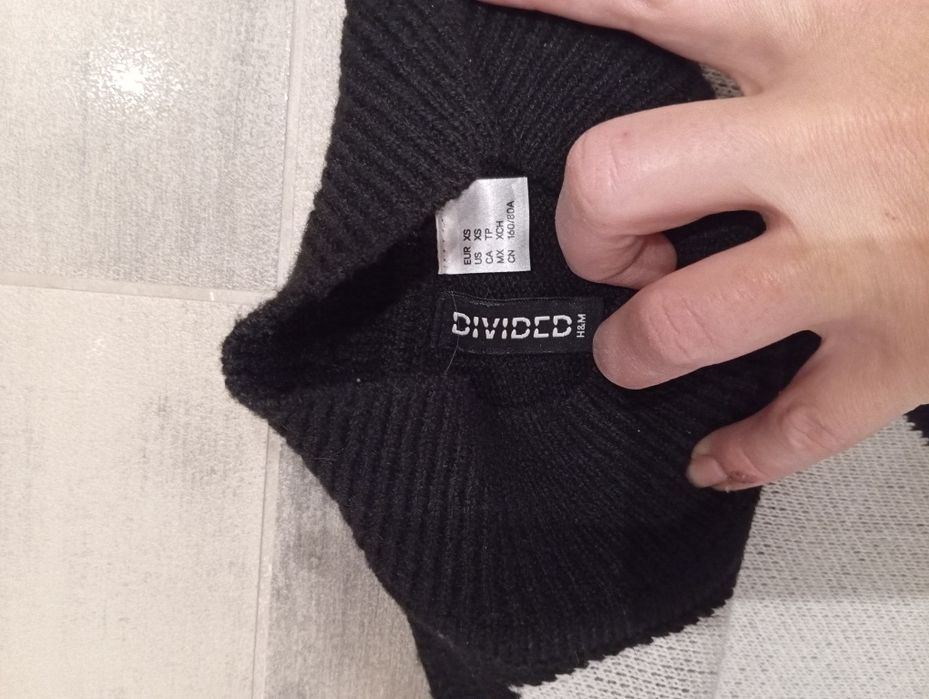 Sweter H&M w rozmiarze XS