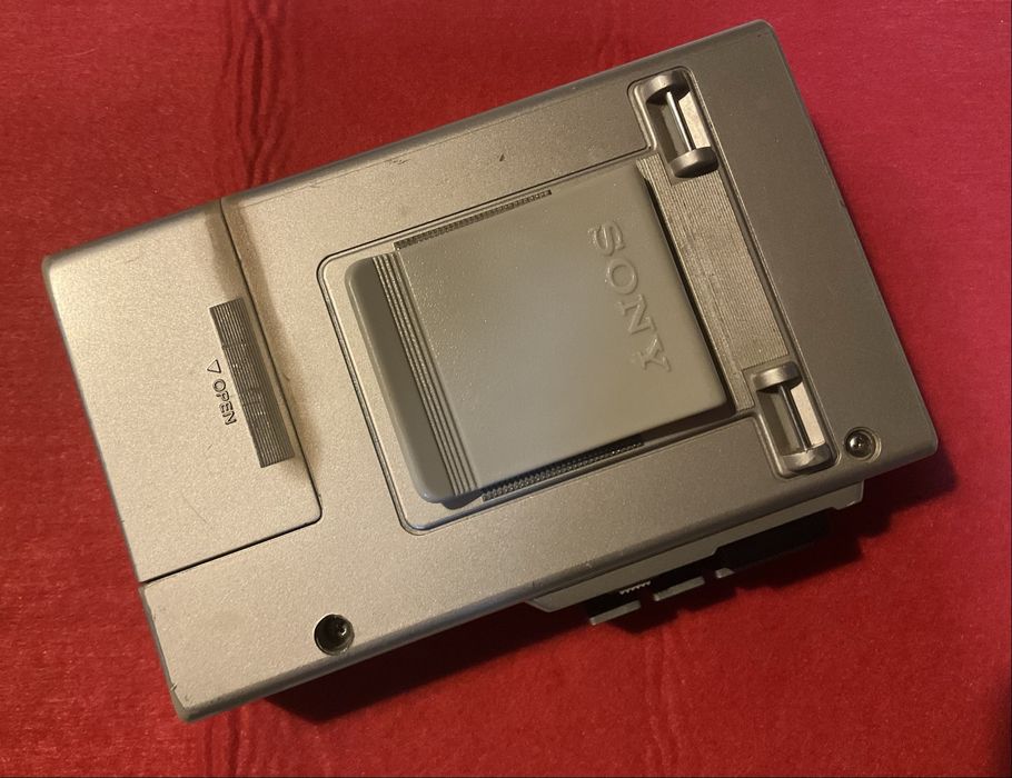 Walkman SONY F1 + Equalizador SONY SEQ-50