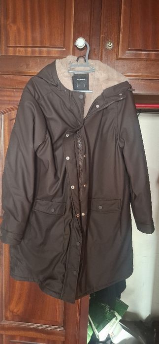 Parka / Casaco Quente Lefties com Capuz e Forro em Pelo –