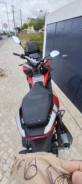 Vendo ou troco voge sr1 adv 125