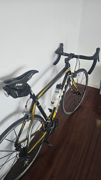 Bicicleta Scott CR1 Comp (Carbono)