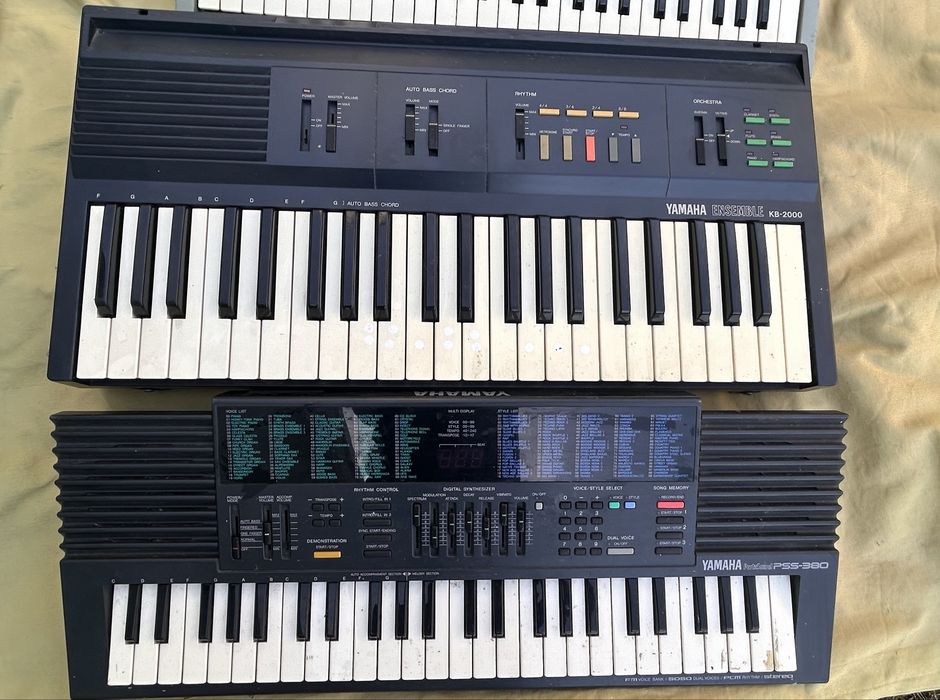 Keyboardy Yamaha PSS-380, KB-2000 i inne