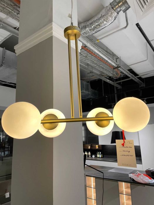 Продам люстры и торшеры ,полки с подсветкой производства Италия