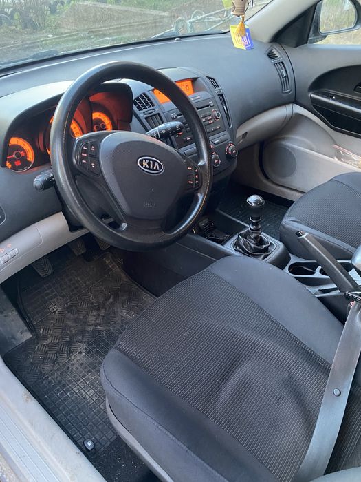 Продам свій автомобіль. КІА Ceed 2007 рік