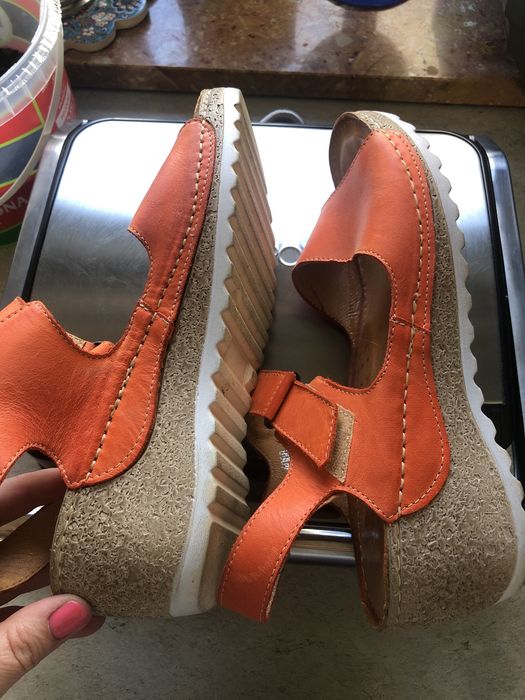 Sandały  buty skórzane Jarko na koturnie jak nowe 40 41 26 cm