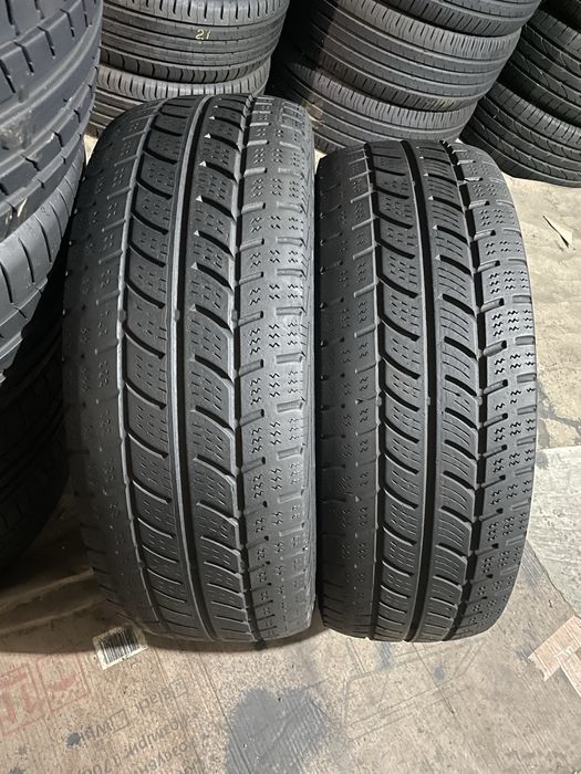 235/65 R16C Continental /2шт/ 2022рік.