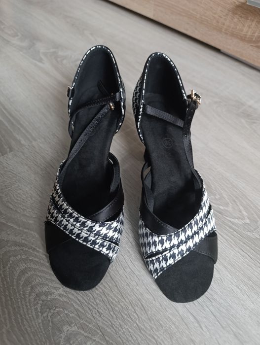 Buty damskie do tańca nowe latynoskiego 39