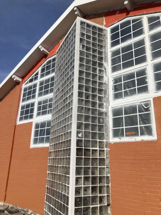 Limpeza de edificios, casas particulares, escritorios e condominios