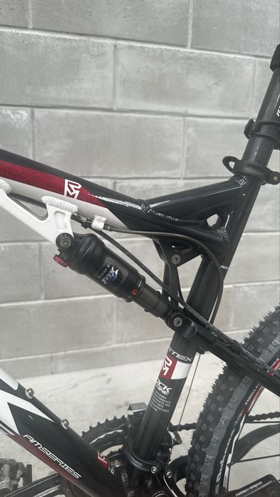 Rock Machine Vortex Carbon Series