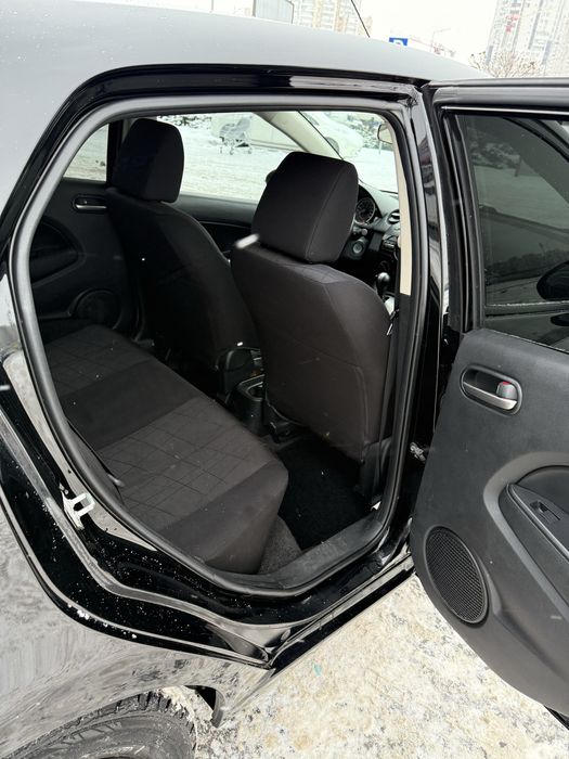 Мазда 2 автомат 2011 Mazda 2