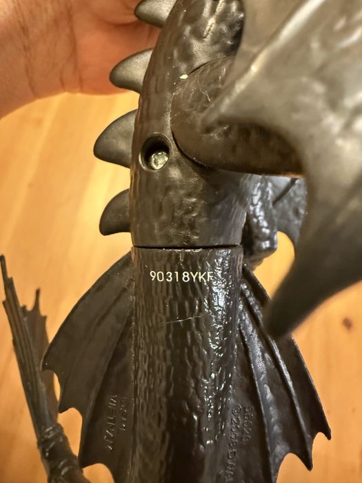 Фігурка дракона Беззубік