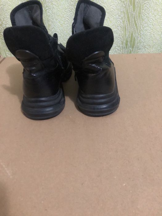 Ботинки на девочку