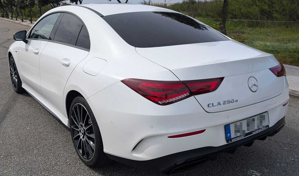 Mercedes-Benz CLA 250e Pack AMG