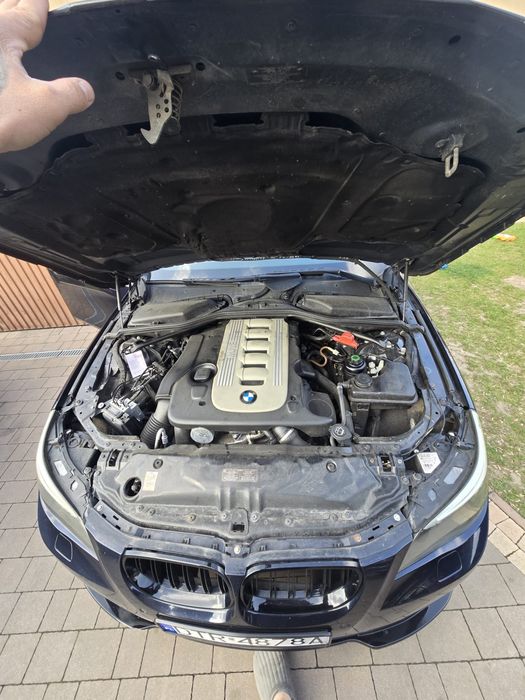 Sprzedam BMW E61  525d M paket
