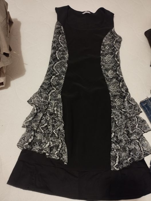 Sprzedam sukienki damskie