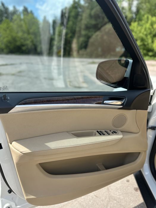 BMW X5 в гарному стані