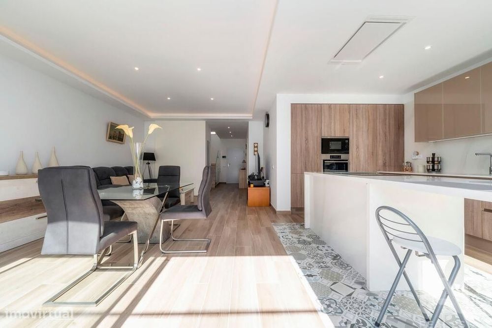 Moradia em banda T3 em Santa Luzia de 159,59 m2