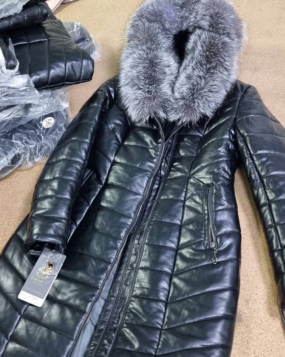 Зимовій пуховик эко кожа с натуральним хутром , пальто зимове
