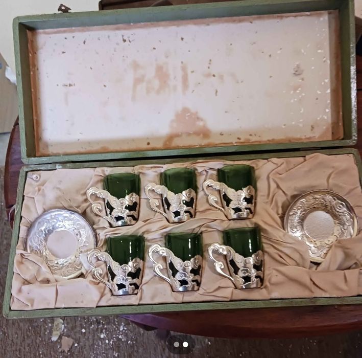 Conjunto JAPONÊS vintage 6 chávenas de SAKE e 6 bases