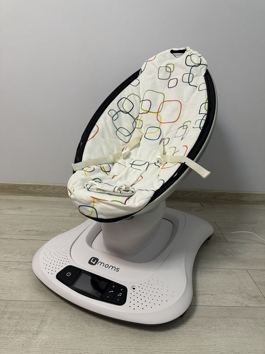Крісло-гойдалка 4moms MamaRoo 5.0 Grey classic