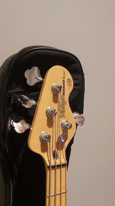 Gitara basowa Vintage V964