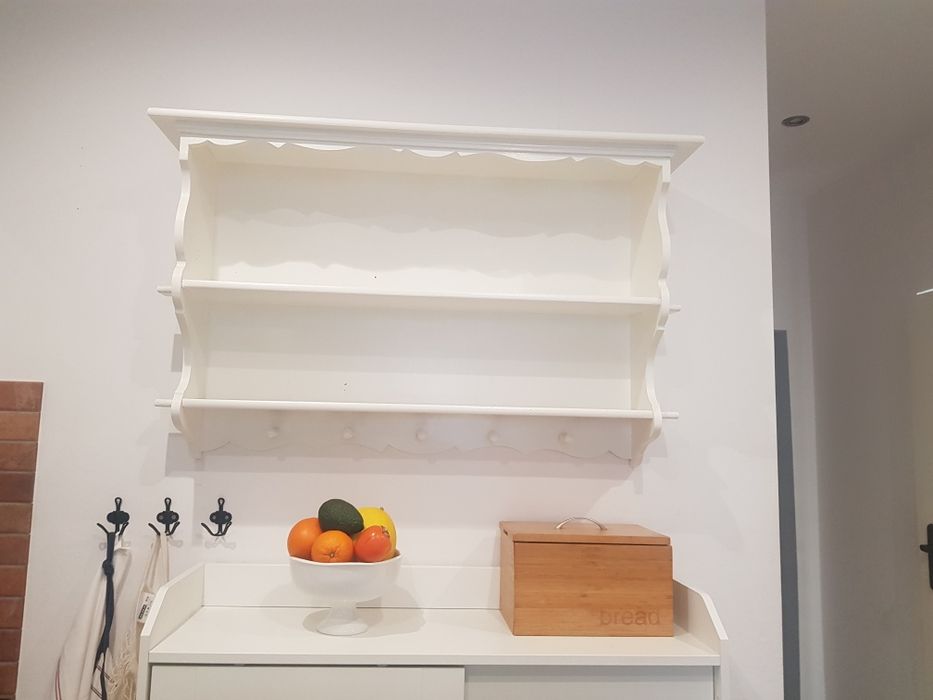 Półka wisząca do kuchni, stary styl