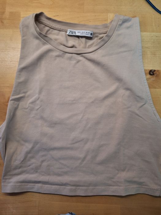 Top Zara bege escura