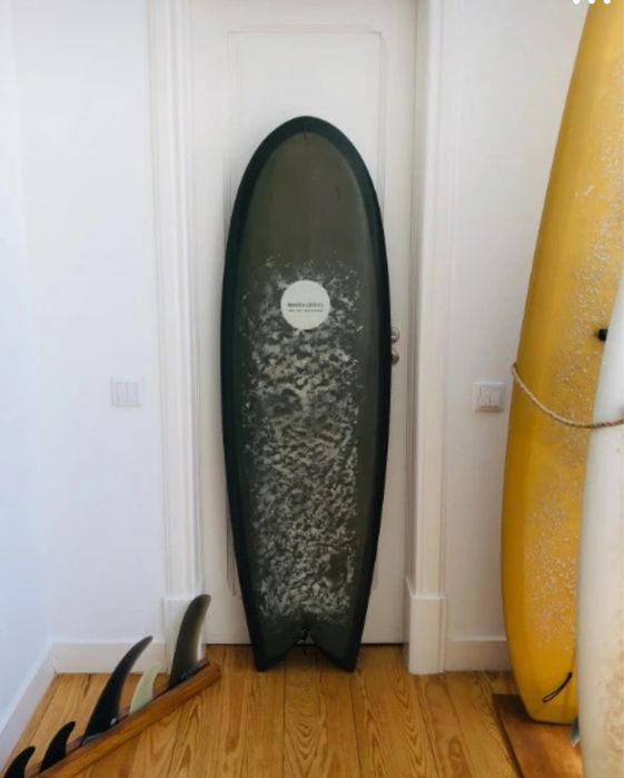 Prancha surf twin fish Wavegliders 5’8”