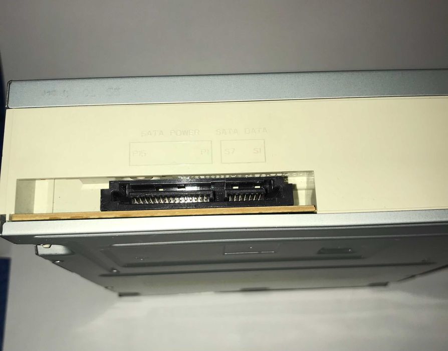 DVD/CD RW Sony model Ad-5260s plus kabel sata