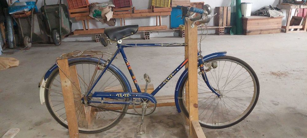 Bicicleta Pasteleira Ye-Ye Luxo