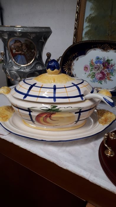 Porcelanas/ outros  20€ cada