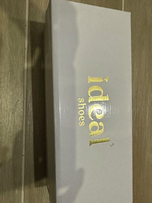 Sapato stiletto mulher