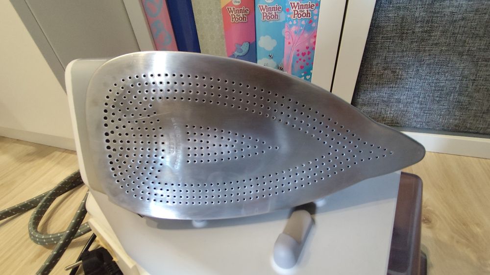 Stacja parowa, żelazko Rowenta