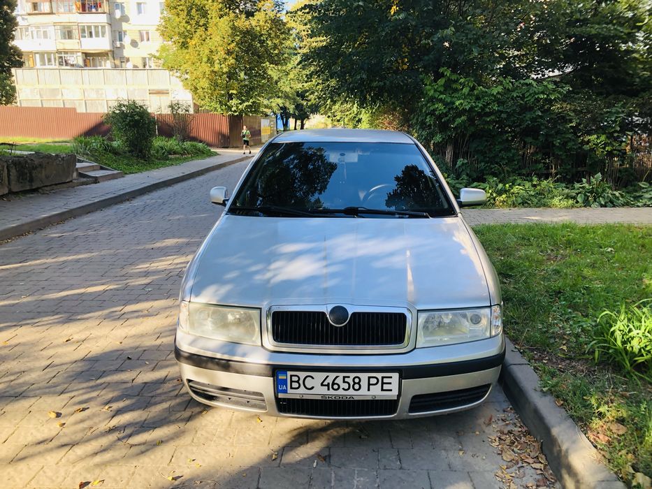 Октавія тур 1.8т 150к.с