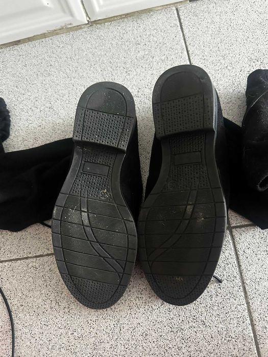 Botas de camurça de cano alto pretas