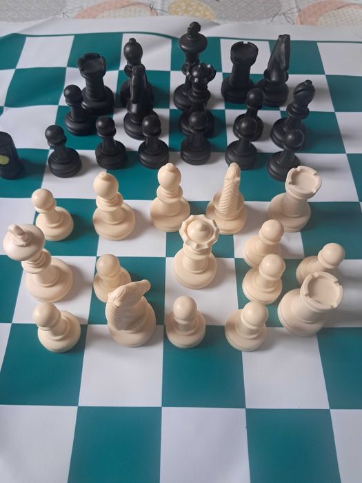 Jogos de tabuleiro XADREZ NOVOS
