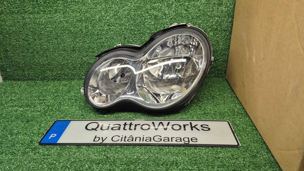 Otica Farol Esquerdo Mercedes Classe C W203 S203 2003 a 2007 Ref. 440-1141L-LD-EM NOVO DEPO