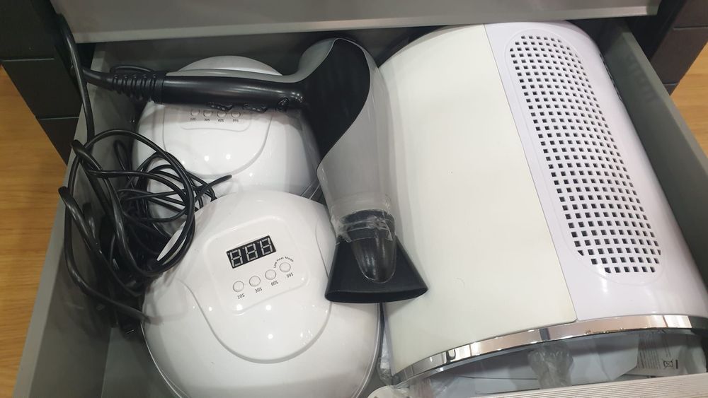 Vende-se artigos de barbearia e manicure