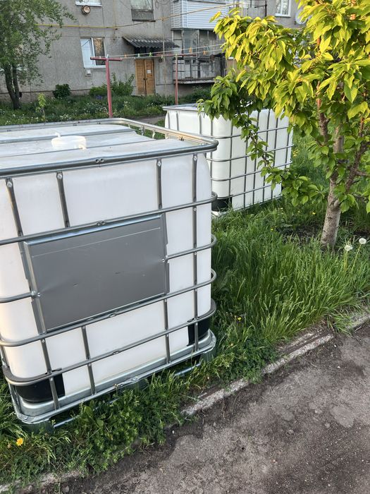 Єврокуби в металевій обрешитці 1000 л