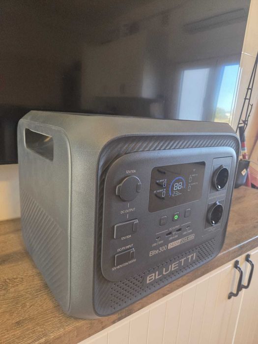 BLUETTI Elite 300 2400W 3014Wh - Excelente estado