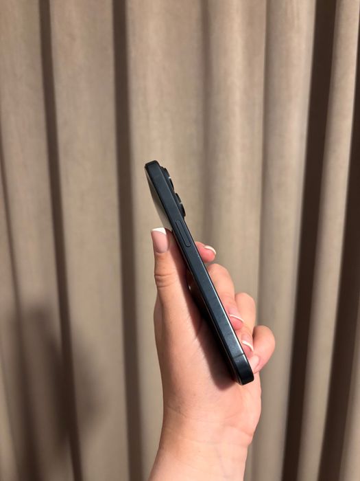 iPhone 15 pro dobry stan