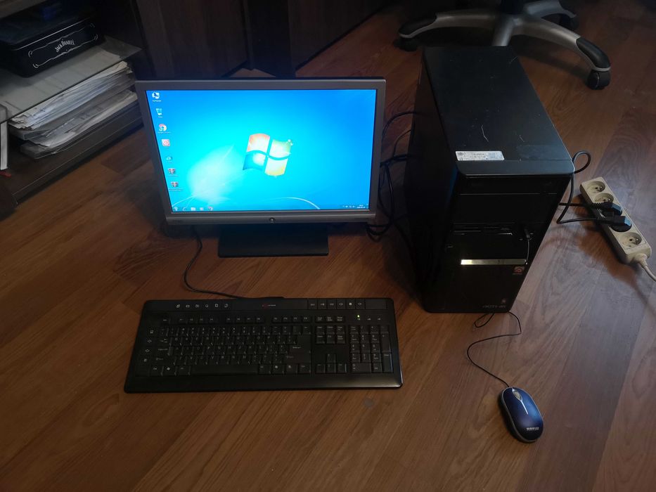 Komputer Dual Core 2.8 Ghz (2Cpus)E5500 Monitor Benq plus akcesoria