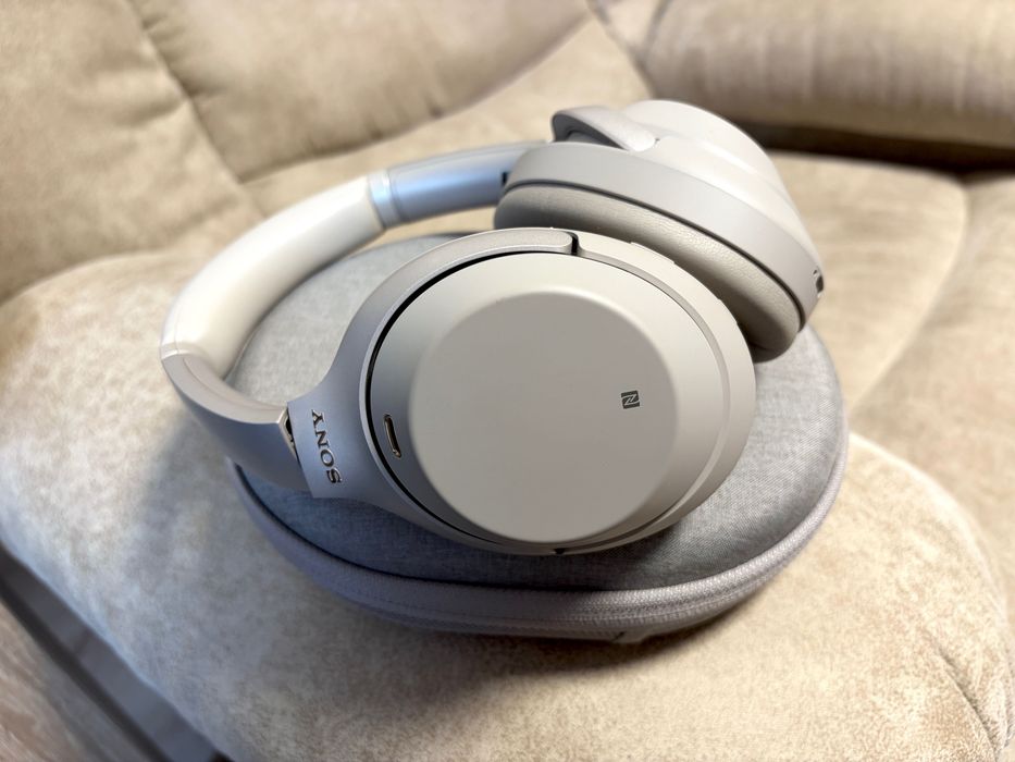 Sony WH-1000XM3 Silver (бежеві) відмінний стан, оригінал, комплект